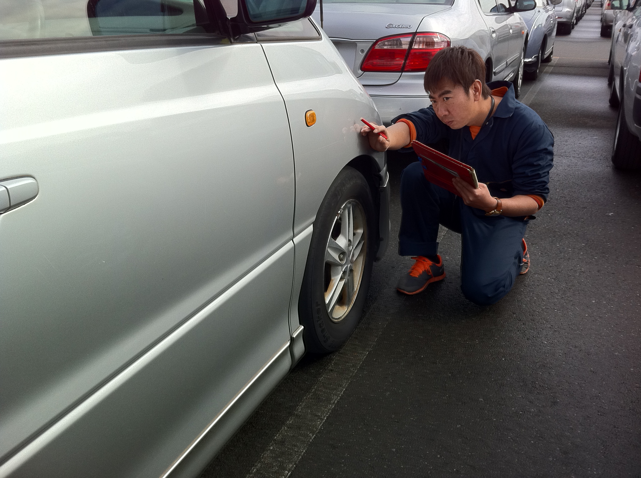 女性でも5分で簡単にできる 中古車チェック方法 埼玉にある中古車屋のプロが教えるミニバン選択基準
