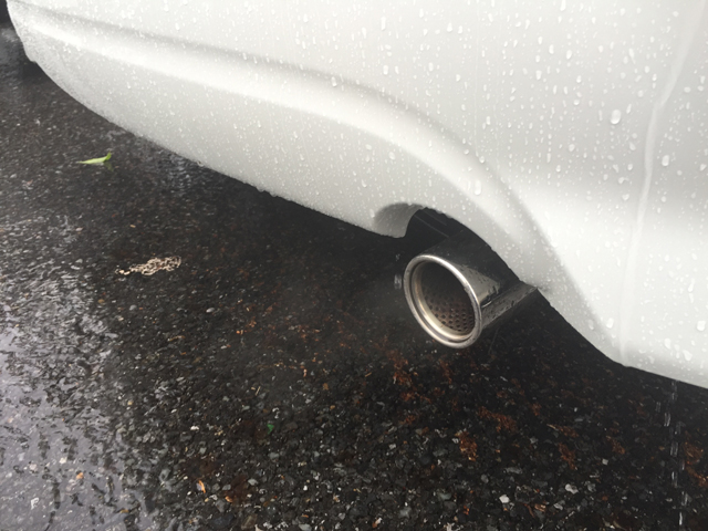 雨の日に中古車を見に行くのはデメリットだけじゃない 雨ならではのメリットもある 埼玉にある中古車屋のプロが教えるミニバン選択基準