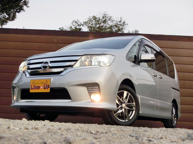 日産セレナ　C26　外観